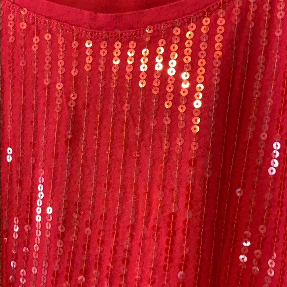 Red Top - Picture 2 of 7